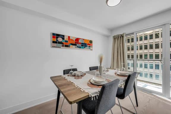 Chic & Stylish Condo in the Heart of Toronto